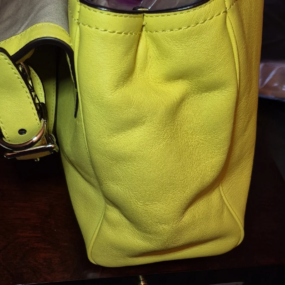 Coach Legacy Glove Tanned Leather Croasbody - Picture 5 of 12